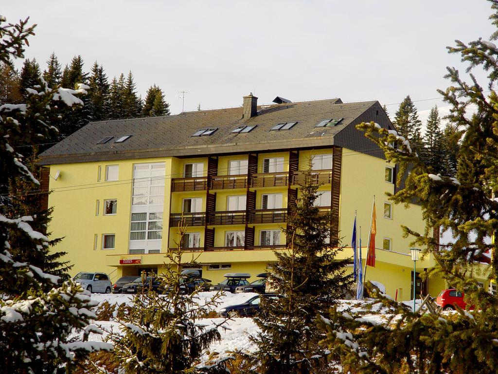 Lachtalhaus Bagian luar foto